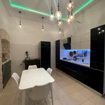 Велика Арнаутська вул., 81