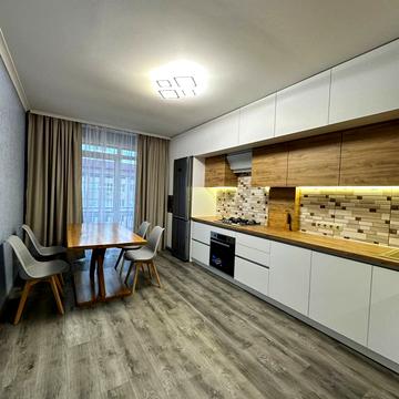 Олександра Довженка вул., 21а