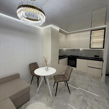 Київська вул., (Будинок 8)