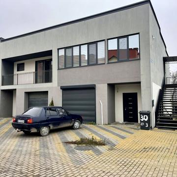 Братів Мисулів, 30