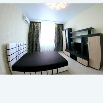 Середньофонтанська вул., 35