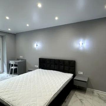 Січеславська Набережна вул., 15