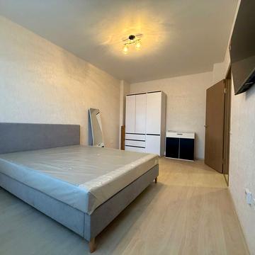 Проїзна вул., 24