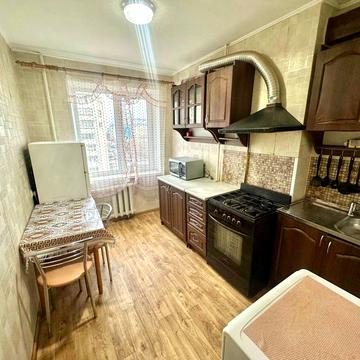 Моніторна вул., 10