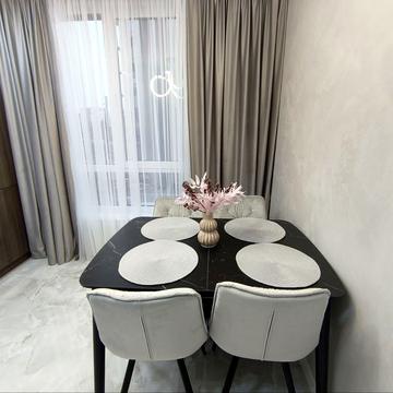 Юліана Пелеша вул., 3