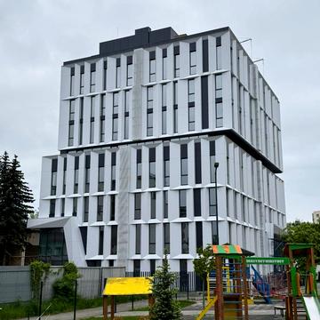 Угорська вул., 14к