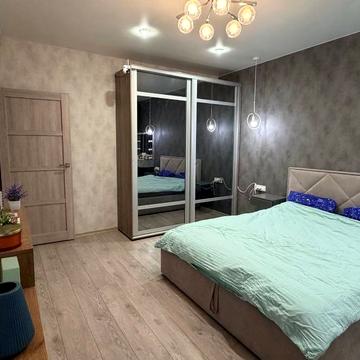 Олексія Вадатурського вул. (Маршала Малиновського), 18