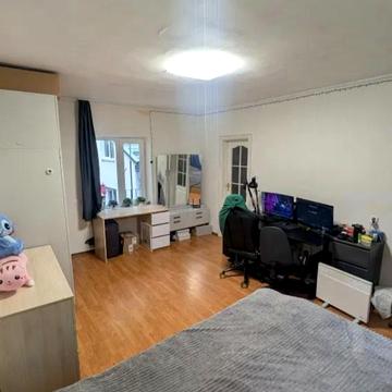 Стрийська вул., 3