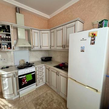 Перлинна вул., 3