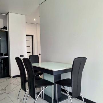 Жовківська вул., (Будинок)