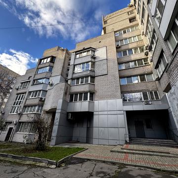 Старокозацька вул. (Комсомольська), 38