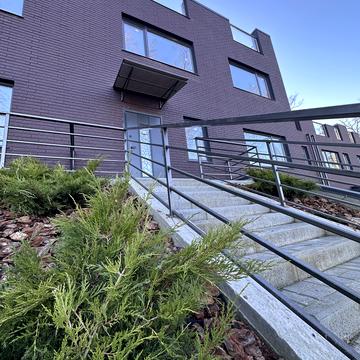 Києво-Мироцька вул., 123М