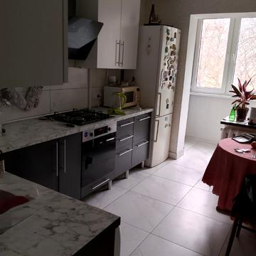 Євгена Чикаленка вул., 62/2