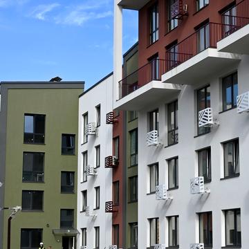 Перспективна вул., 25