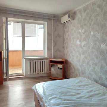 Академіка Корольова вул., 116