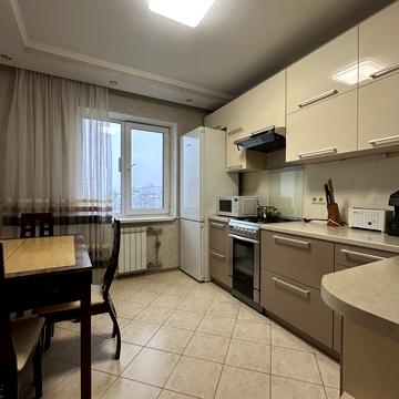 Левка Лукяненка вул. (Маршала Тимошенка), 3