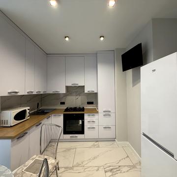 Малоголосківська вул., 42