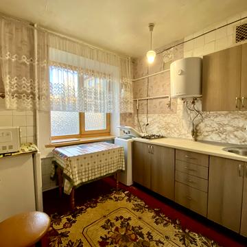 Волонтерська вул., 7