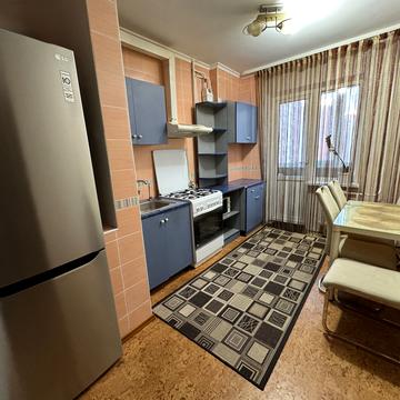 Романа Шухевича вул., 6