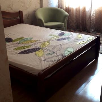 Академіка Корольова вул., 70