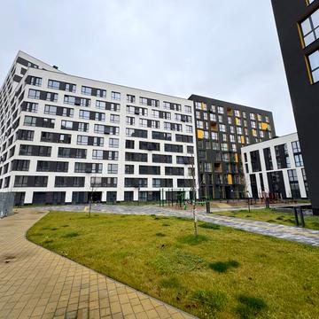 Богдана Хмельницького вул., (ЖК Вежа (будинок 1))