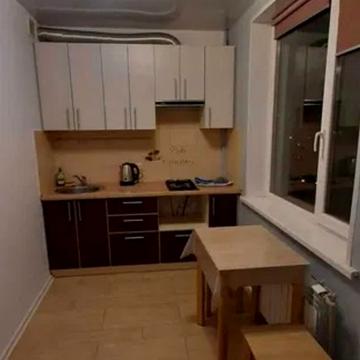 Академіка Павлова вул., 132