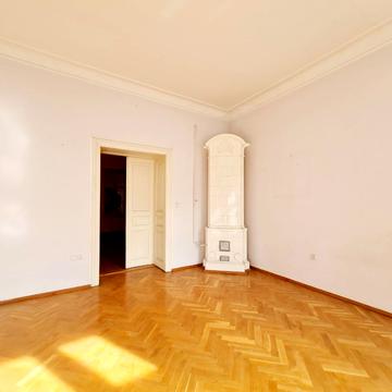 Гетьмана Петра Дорошенка вул. (), 50