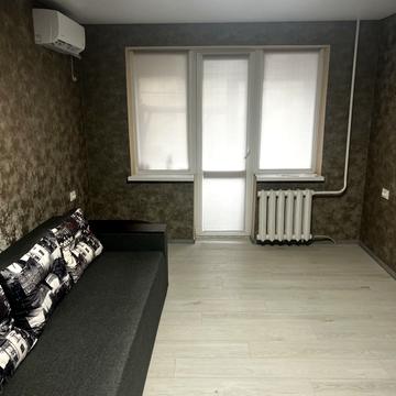 Університетський просп. (Гагаріна), 71