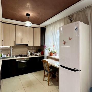 Гетьмана Мазепи вул., 175а