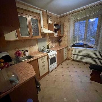 Володимира Великого вул., 17