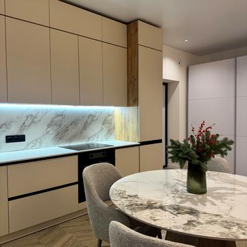 Августина Волошина вул., 24