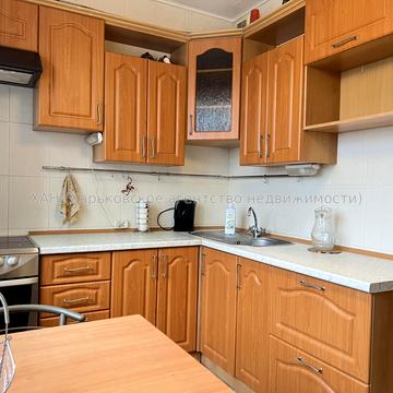 Наталії Ужвій вул., 70