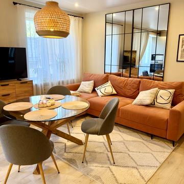 Літературна вул. (Чехова), 27