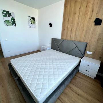 Оптимістична вул., 1