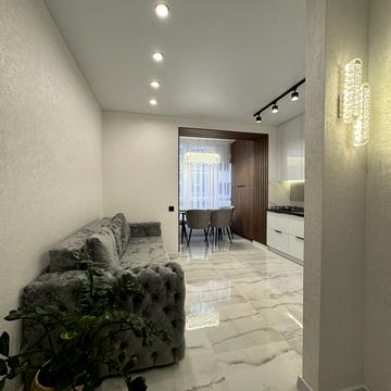 Зарічанська вул., 3