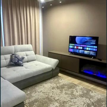 Леоніда Перфецького вул., (Будинок 1)