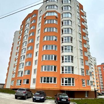 Будівельників вул., (Будинок)