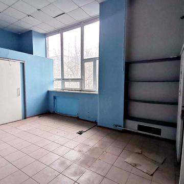 Центральний бульв., 25