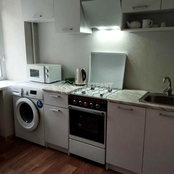 Отакара Яроша вул., 37