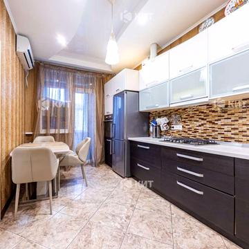 Новоолександрівська вул., (Будинок 4)