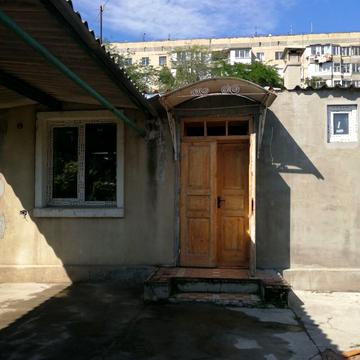 Бреуса вул., 49