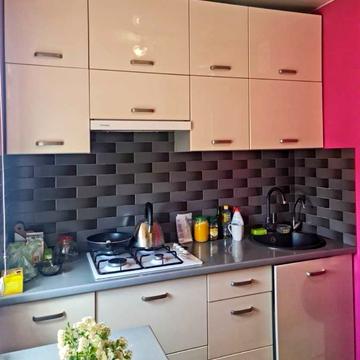 Старшого Лейтенанта Кагала вул. (Першотравнева), 49/10