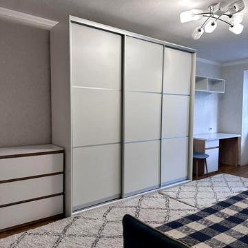 Степана Бандери вул. (Шмідта), 21