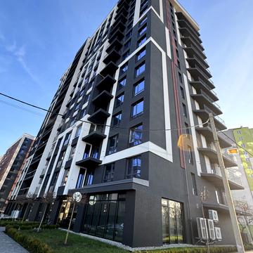 Героїв Миколаєва вул., 129