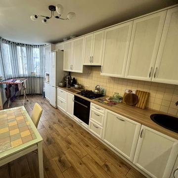 Чернівецька вул., 51