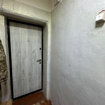 Івана Миколайчука вул., 5