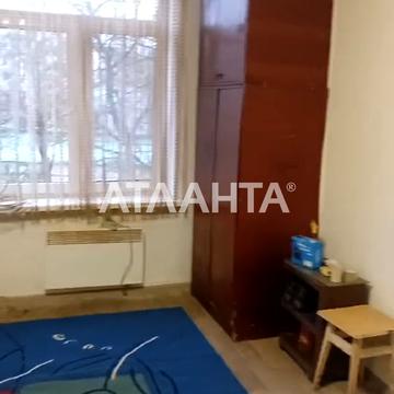 Різдвяна вул., 10