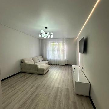 Приозерна вул., (Будинок 23)