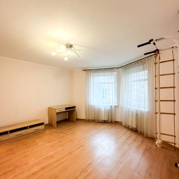 Гетьмана Павла Полуботка вул., 23