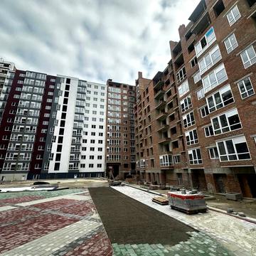 Княгинин вул., (Будинок 9)